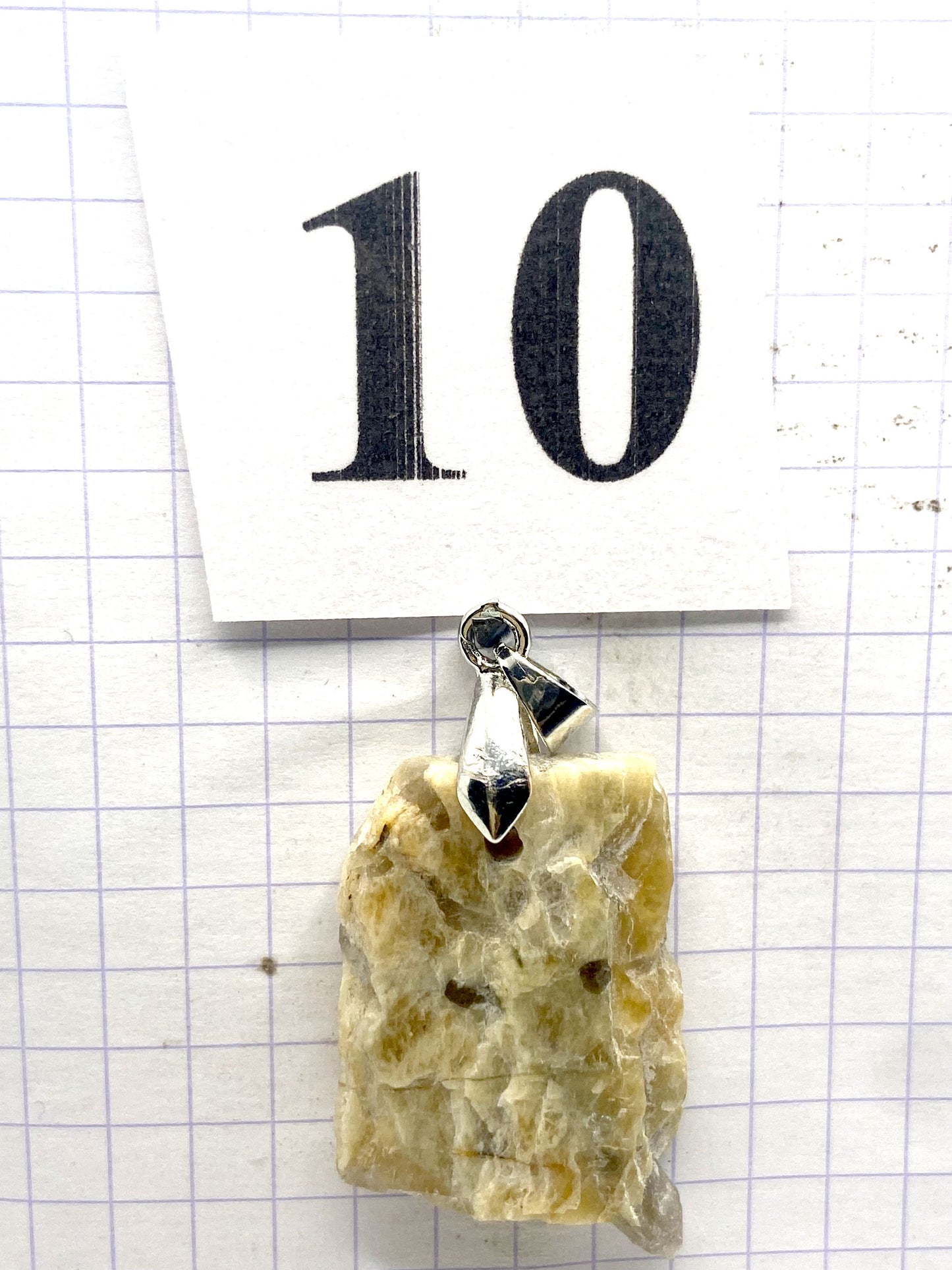 BRUTE FELDSPATH