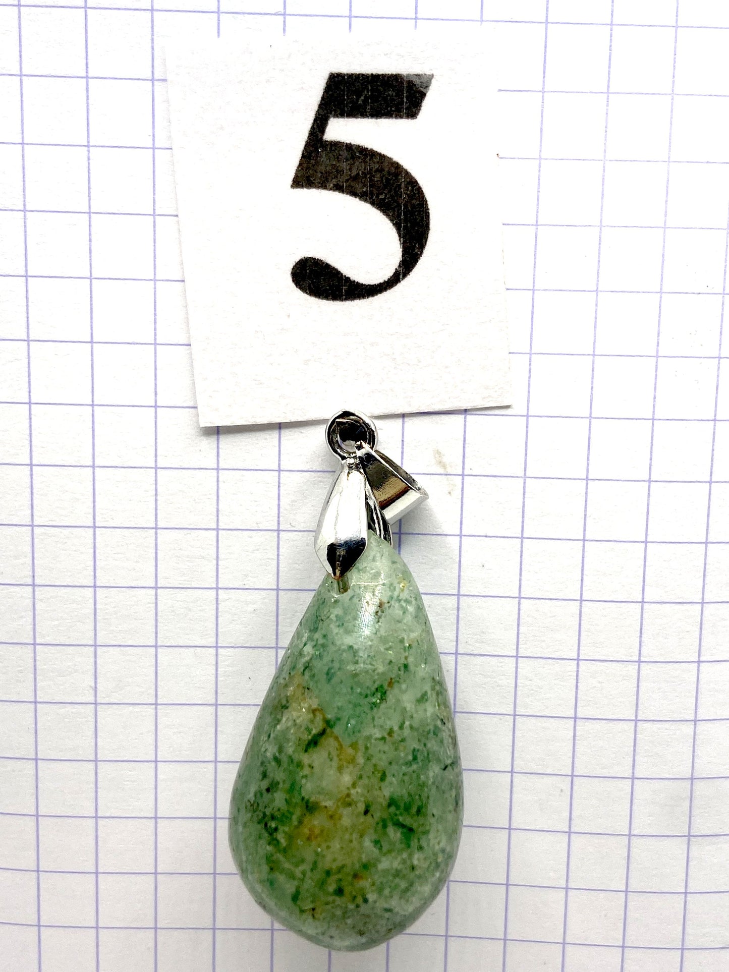GOUTTE FUCHSITE