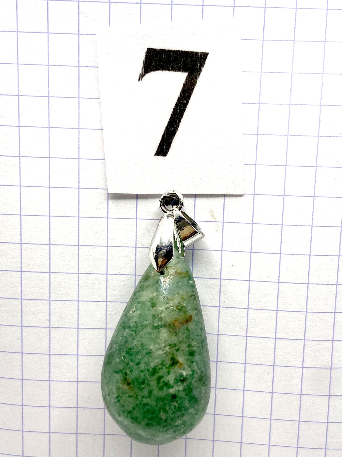 GOUTTE FUCHSITE