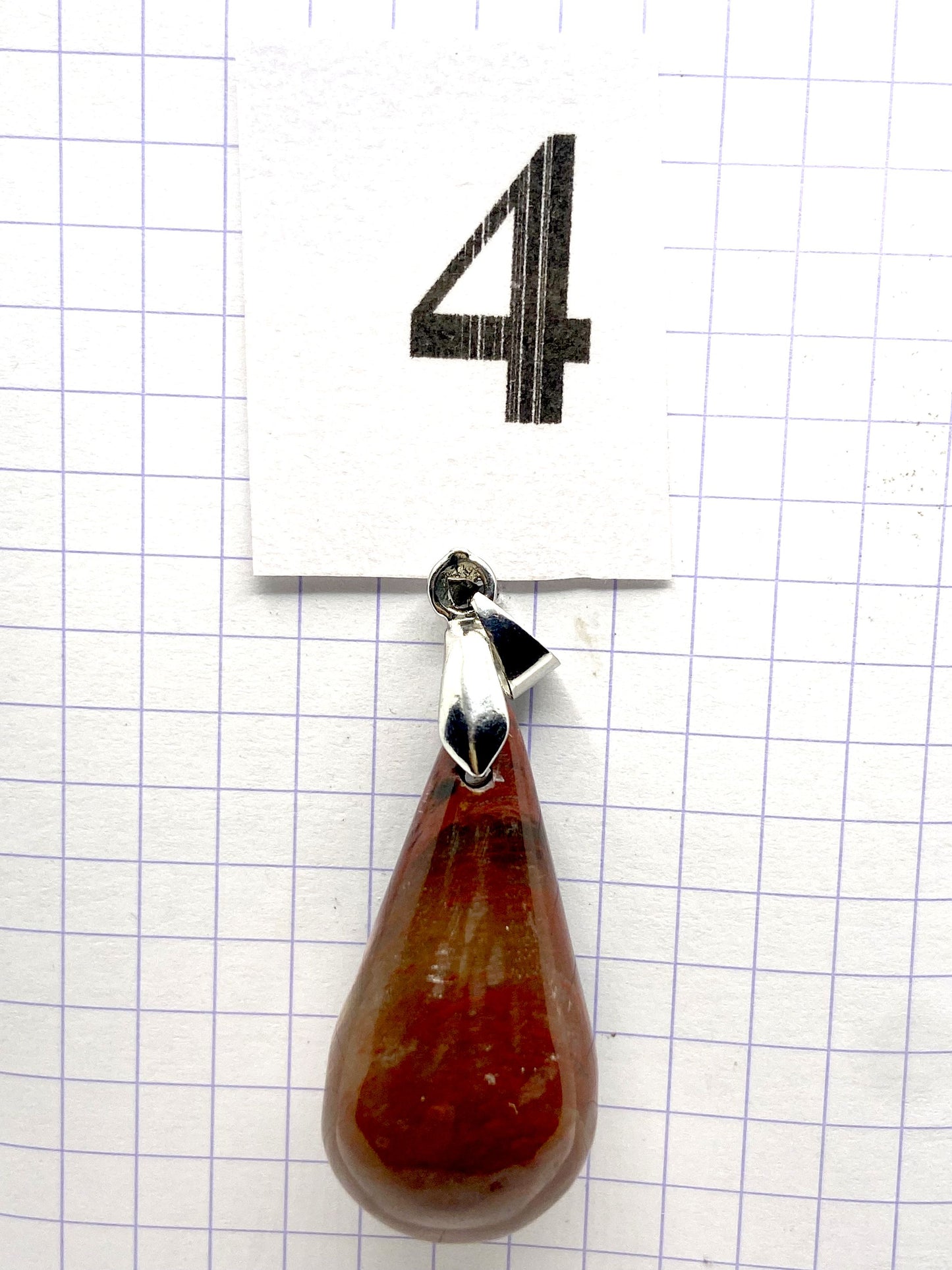 GOUTTE BOIS SILICIFIE