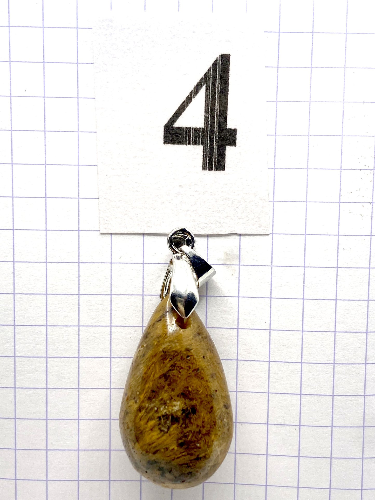 GOUTTE QUARTZ CHEVEUX