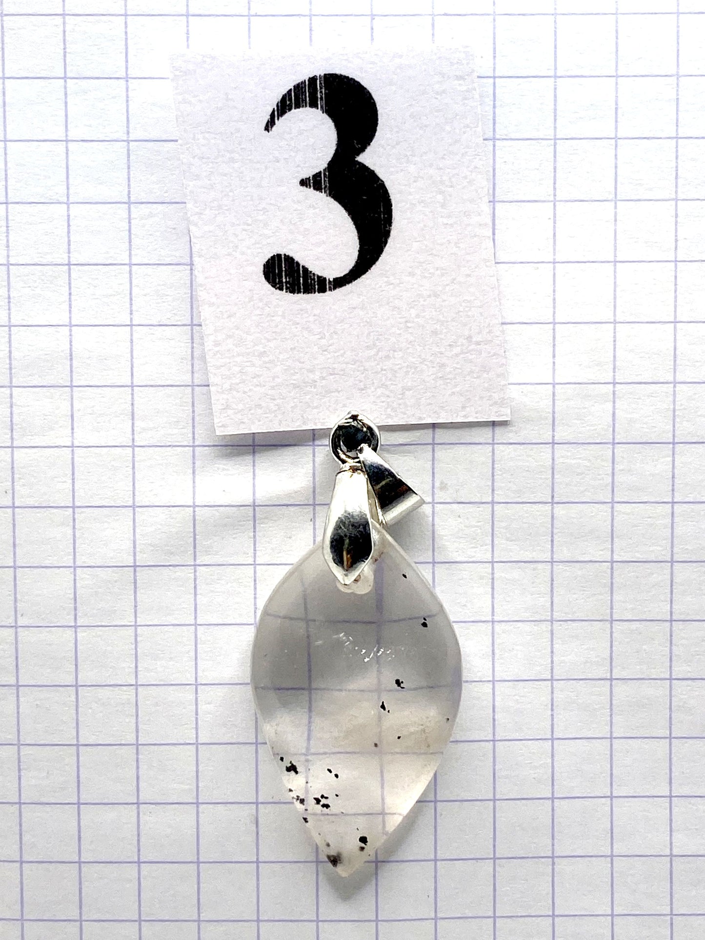 pendentif QUARTZ FANTOME