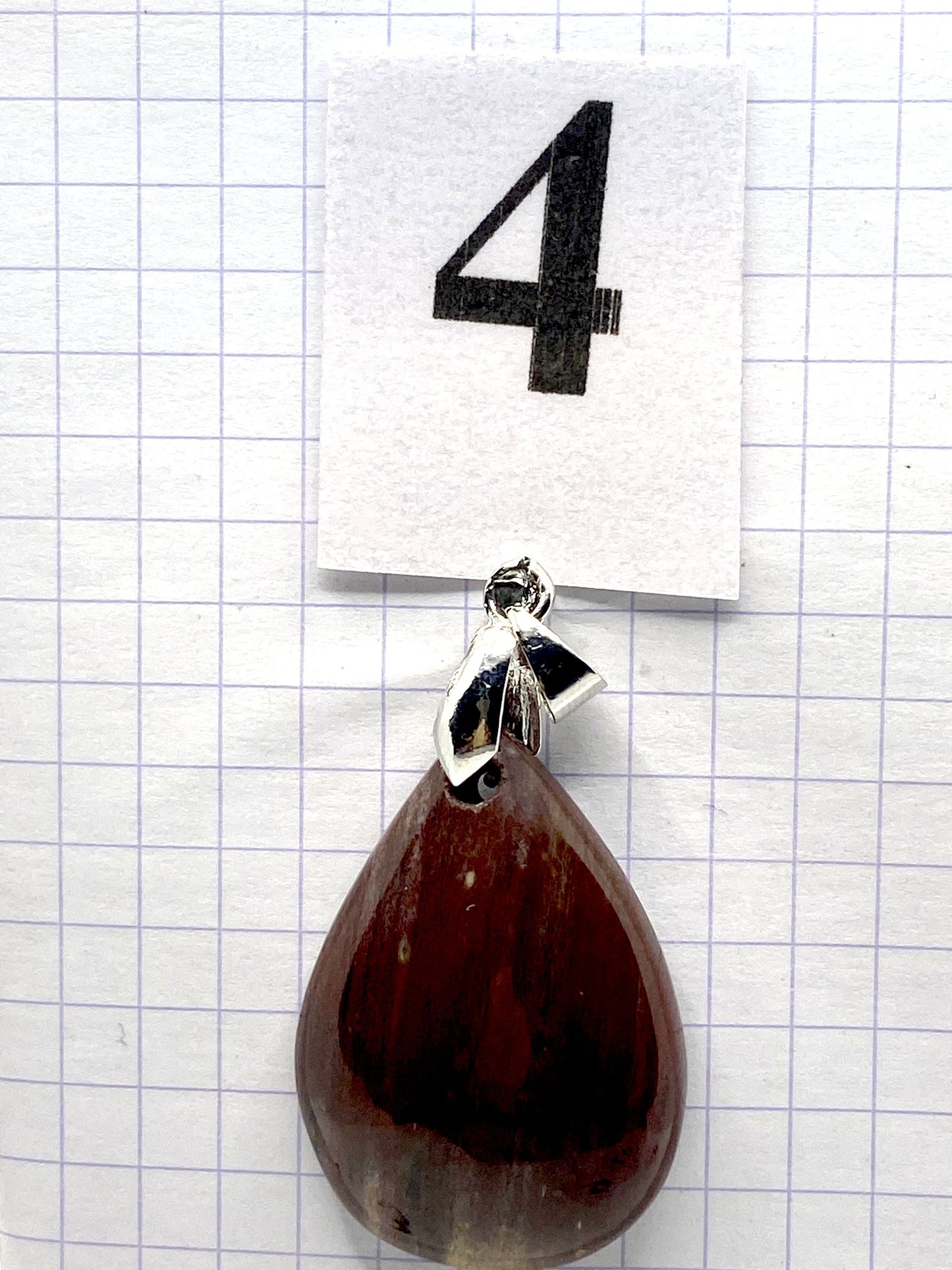 pendentif BOIS SILICIFIE