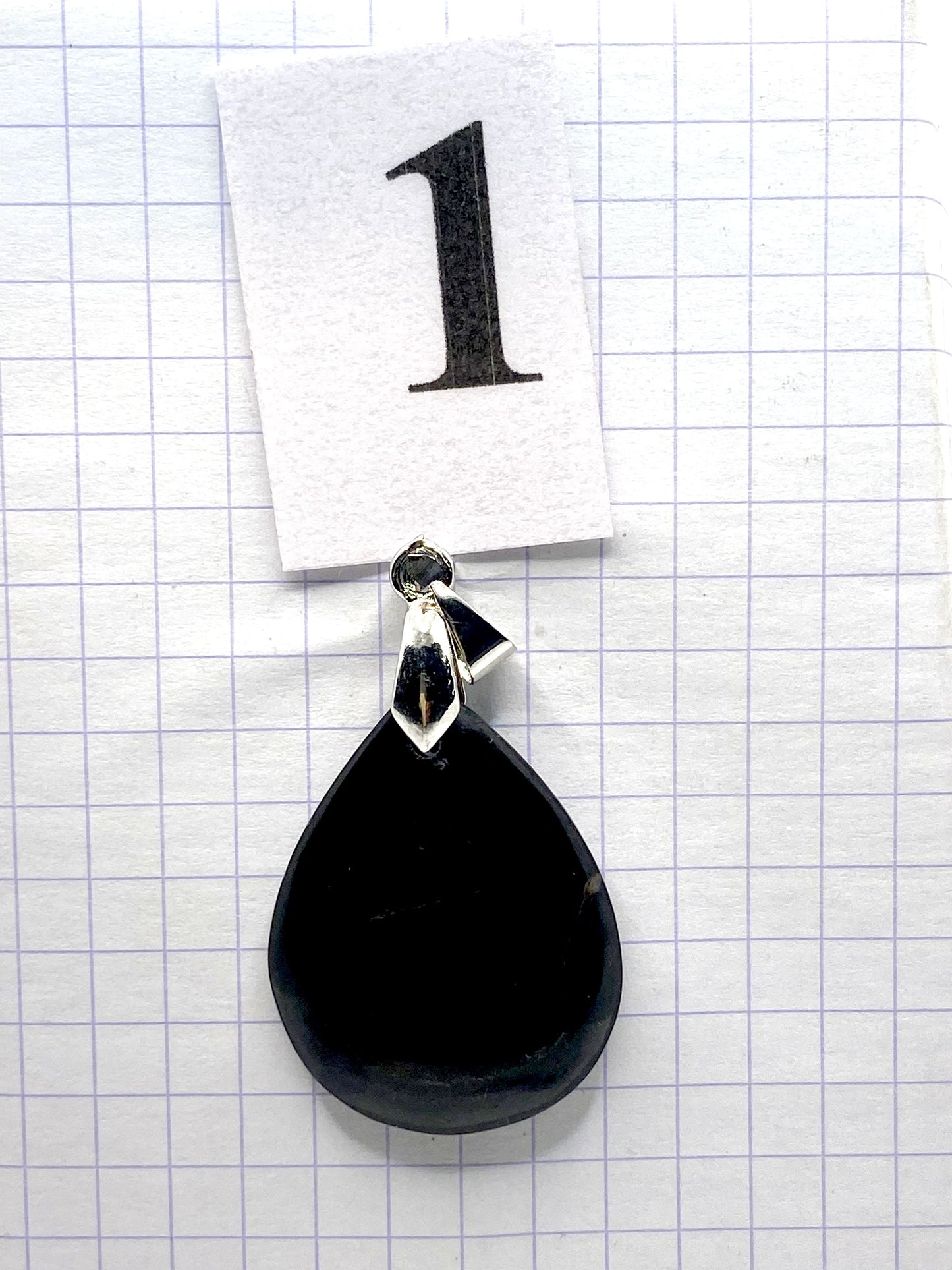 pendentif JASPE NOIR