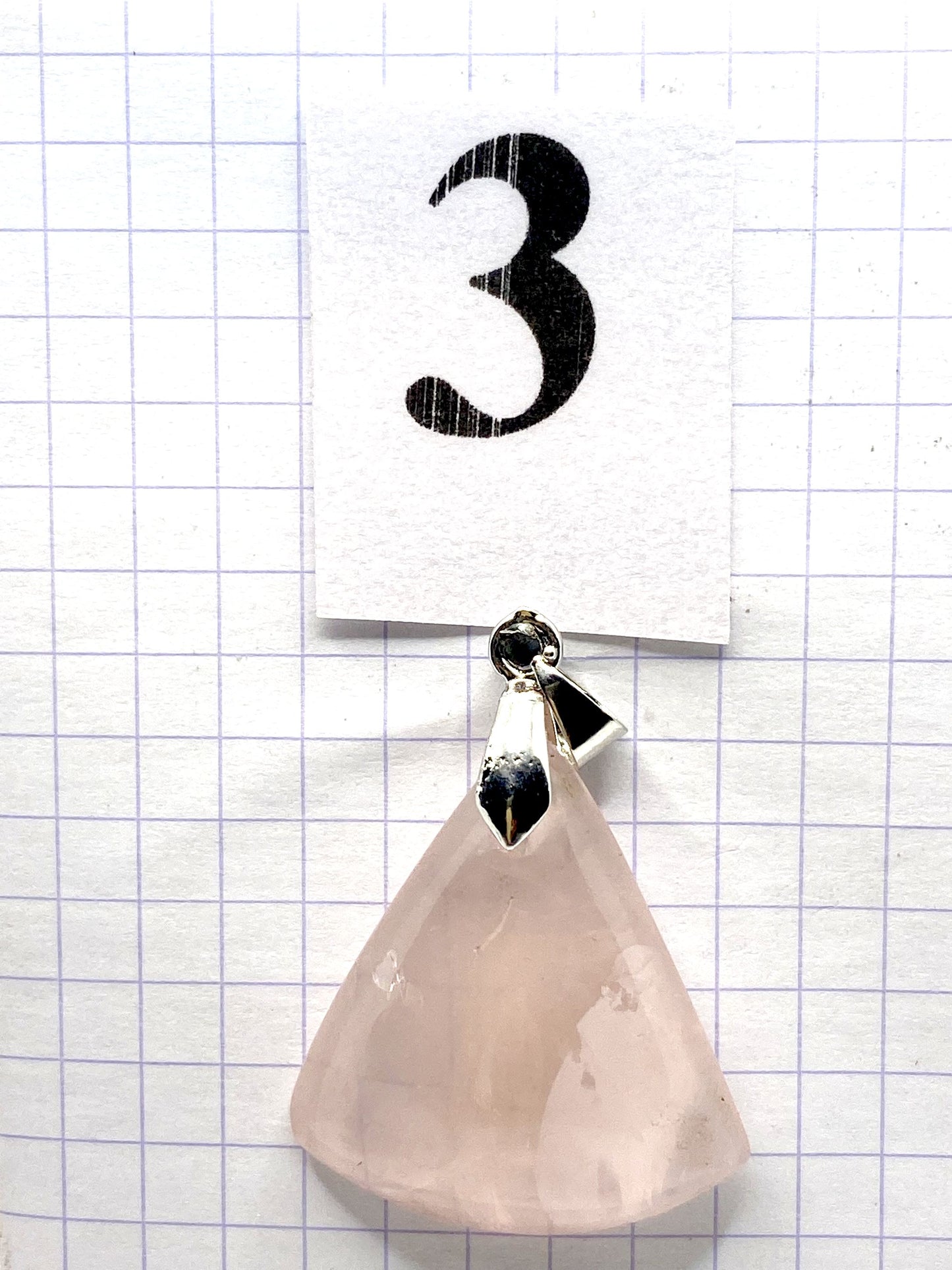 pendentif QUARTZ ROSE