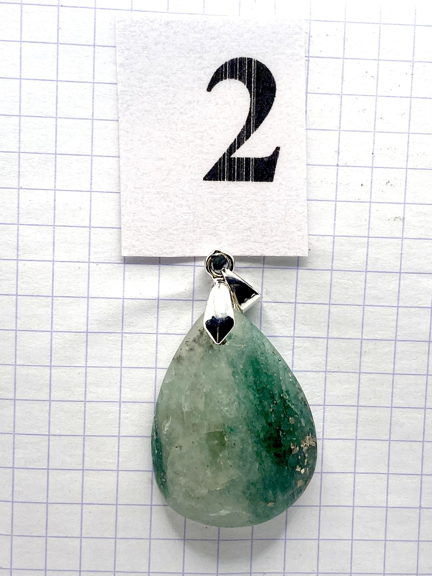 pendentif FUSCHITE
