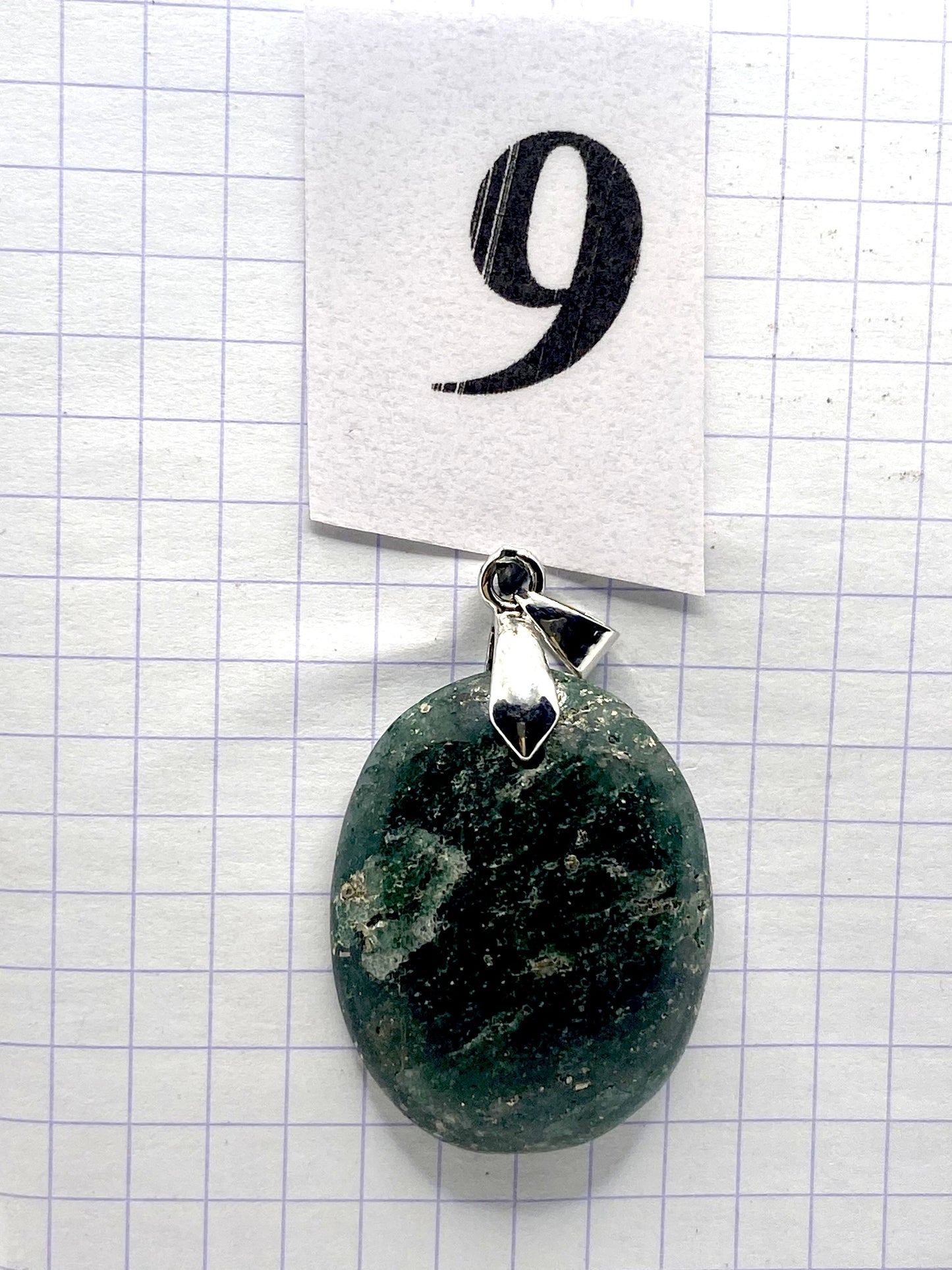 pendentif FUSCHITE