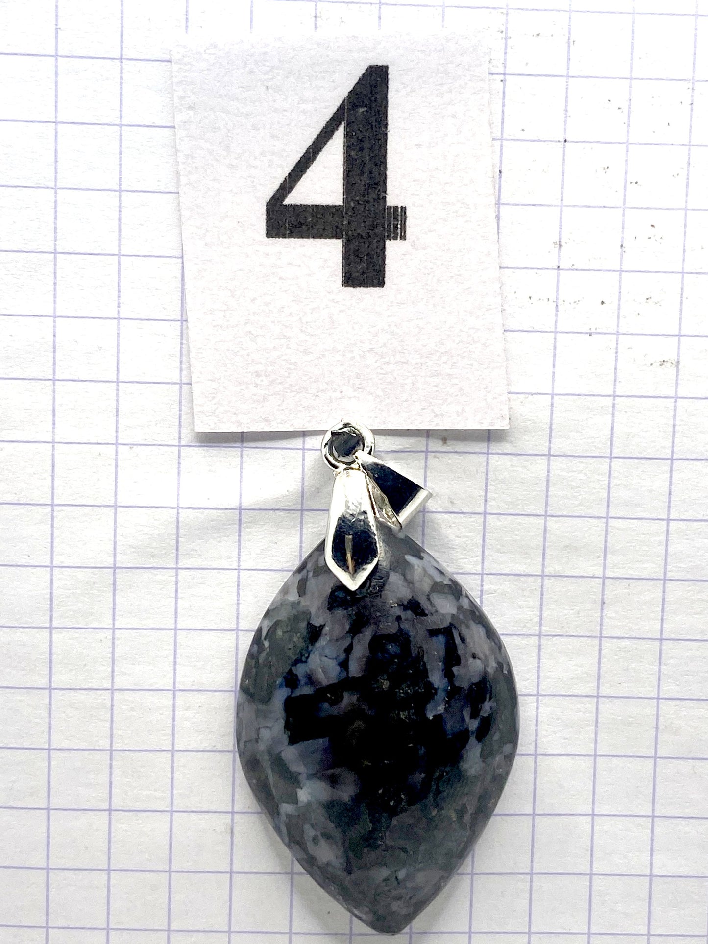 pendentif GABBRO