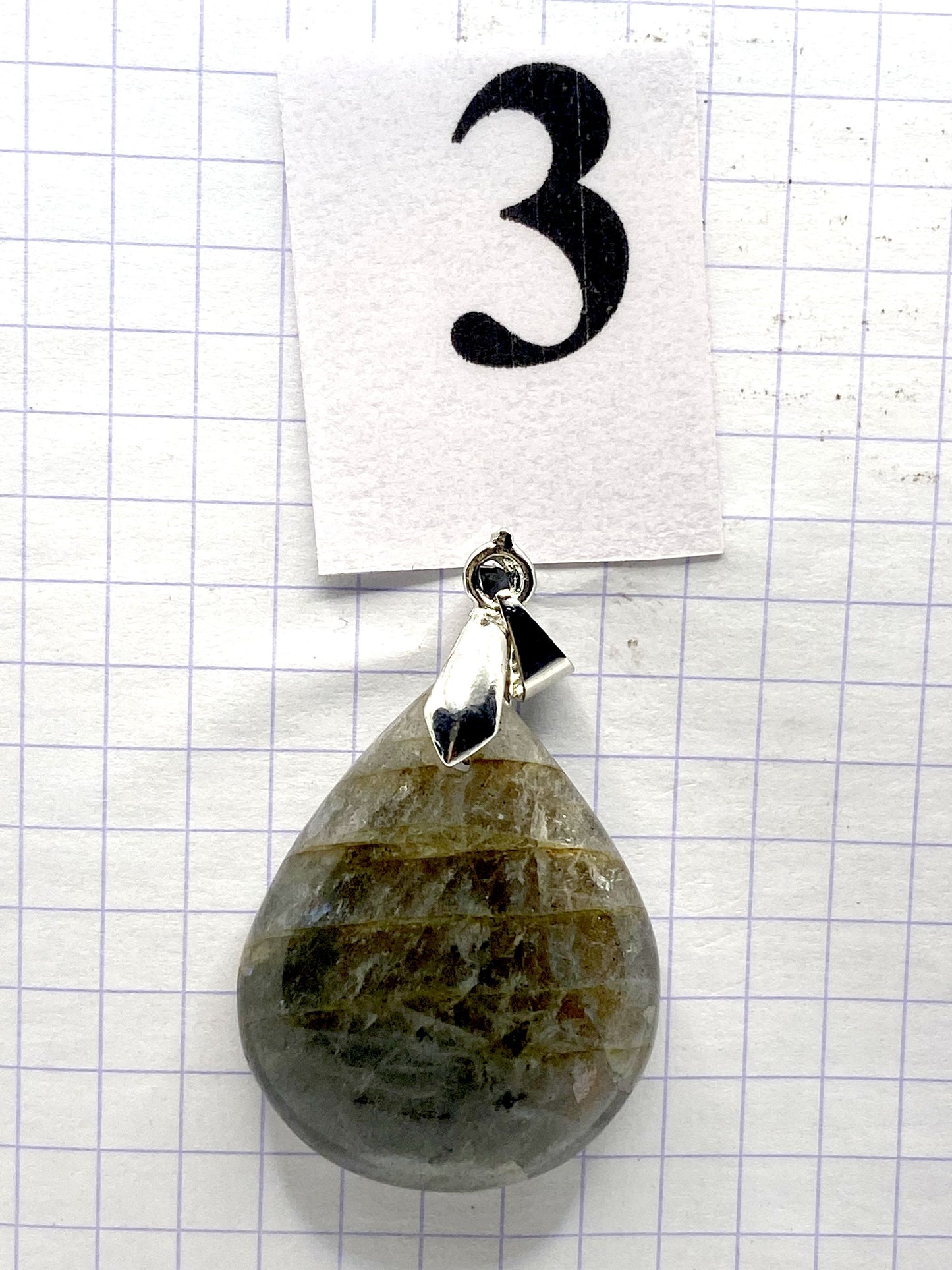 pendentif LABRADORITE VIOLETTE