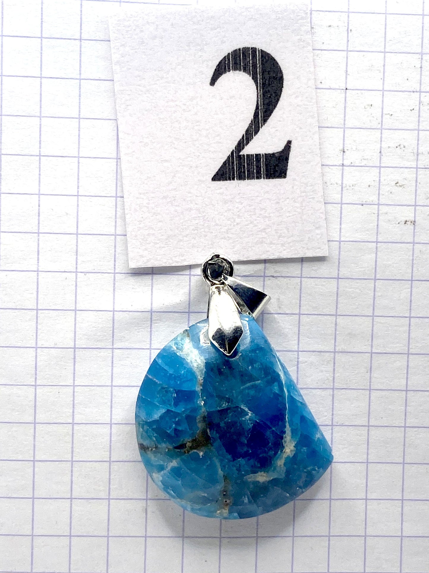 pendentif APATITE BLEUE