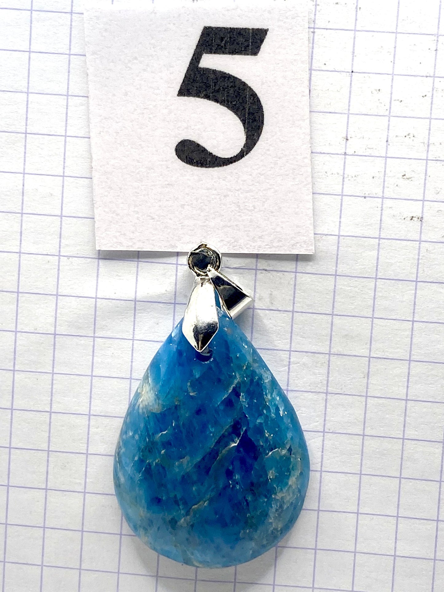 pendentif APATITE BLEUE