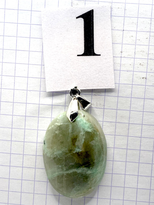 pendentif GARNIERITE