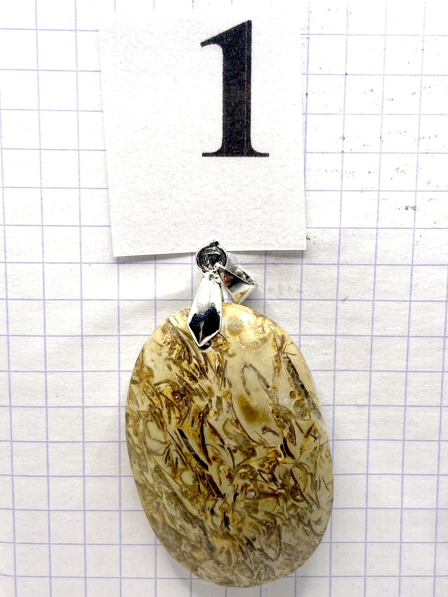 pendentif JASPE COQUILLE