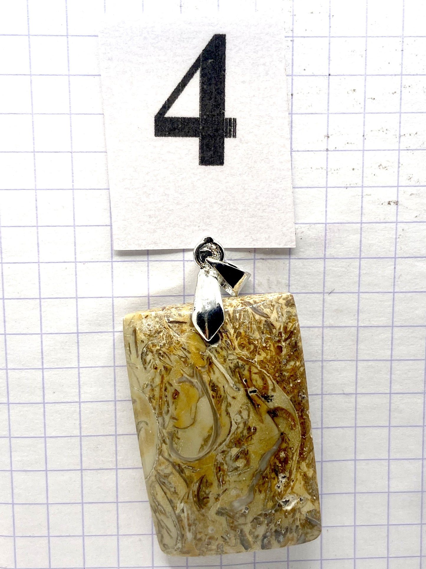 pendentif JASPE COQUILLE