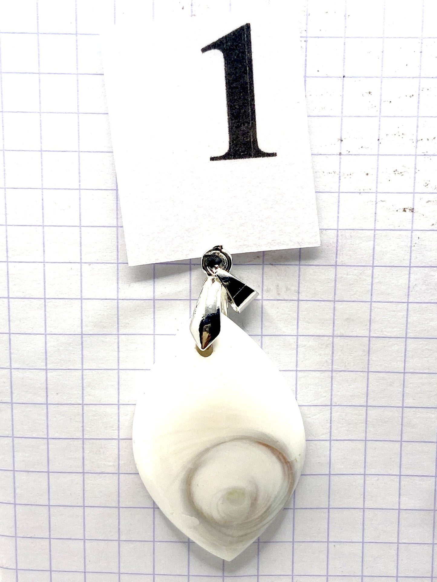 pendentif OEIL DE SAINTE LUCIE