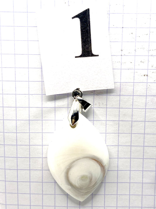 pendentif OEIL DE SAINTE LUCIE