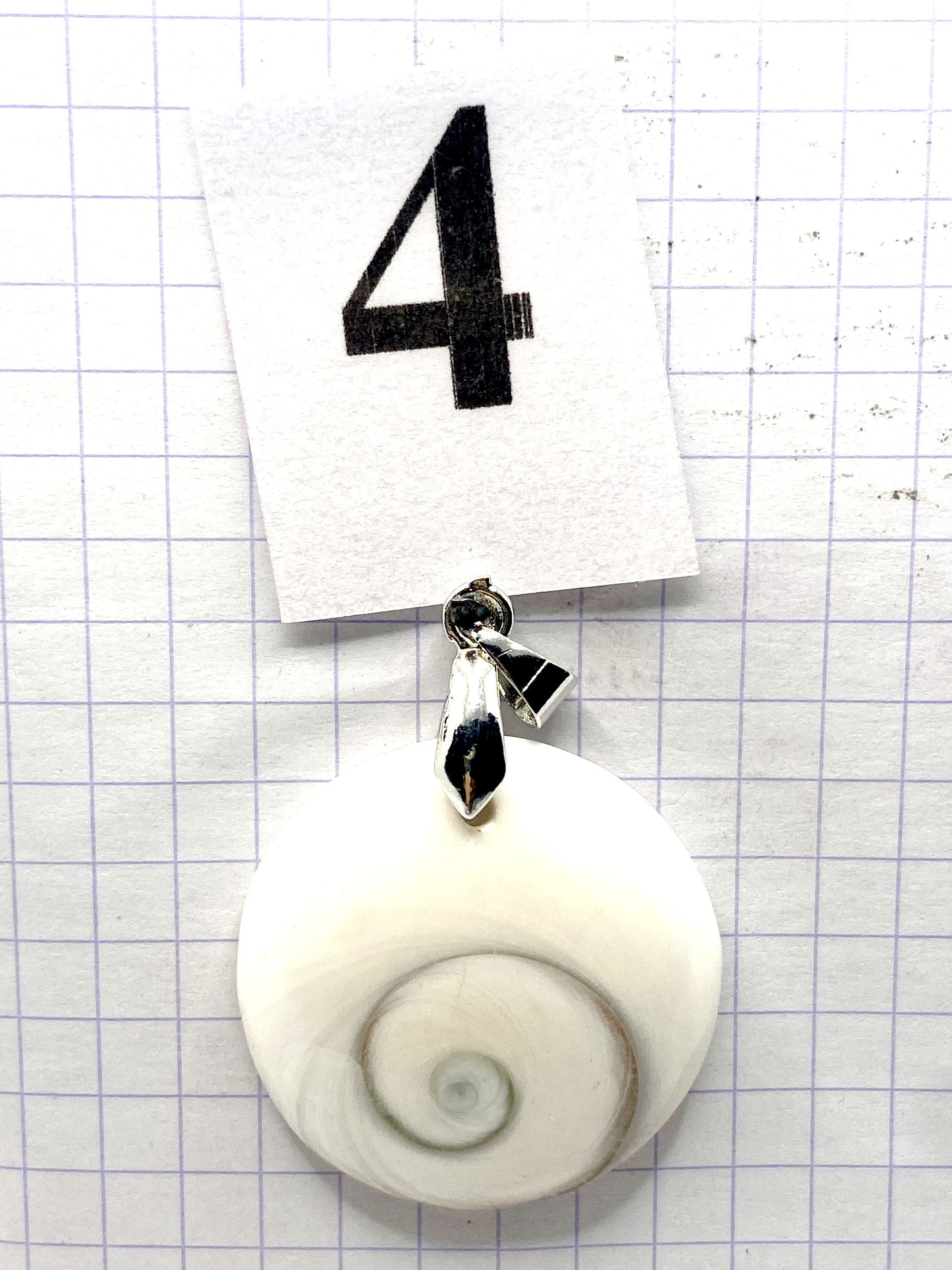 pendentif OEIL DE SAINTE LUCIE