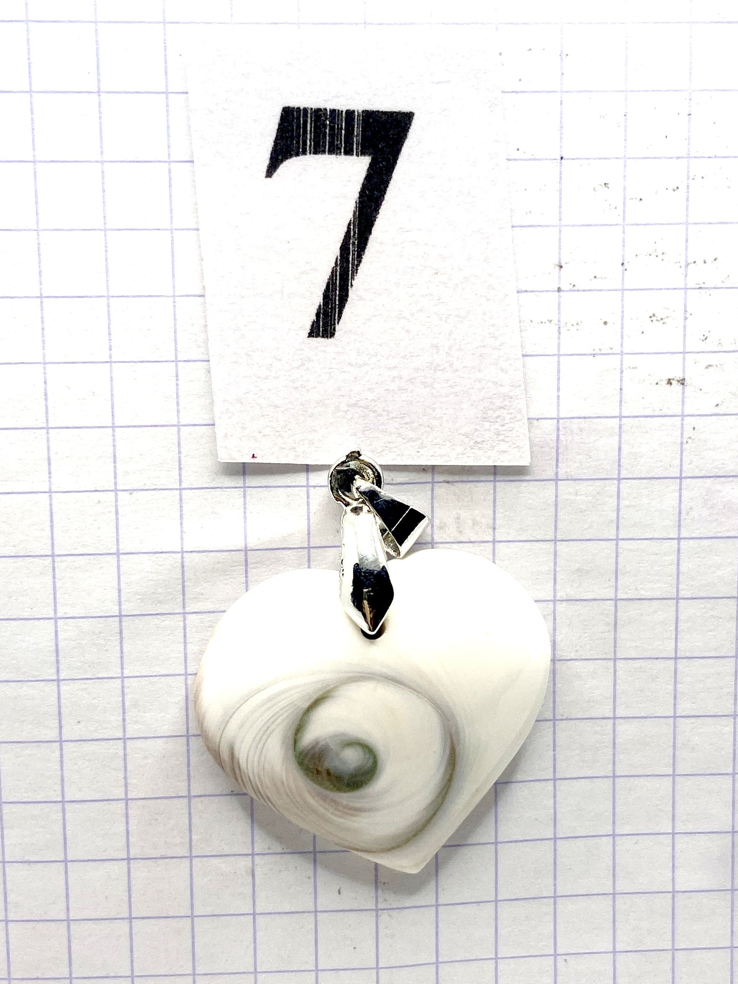 pendentif OEIL DE SAINTE LUCIE