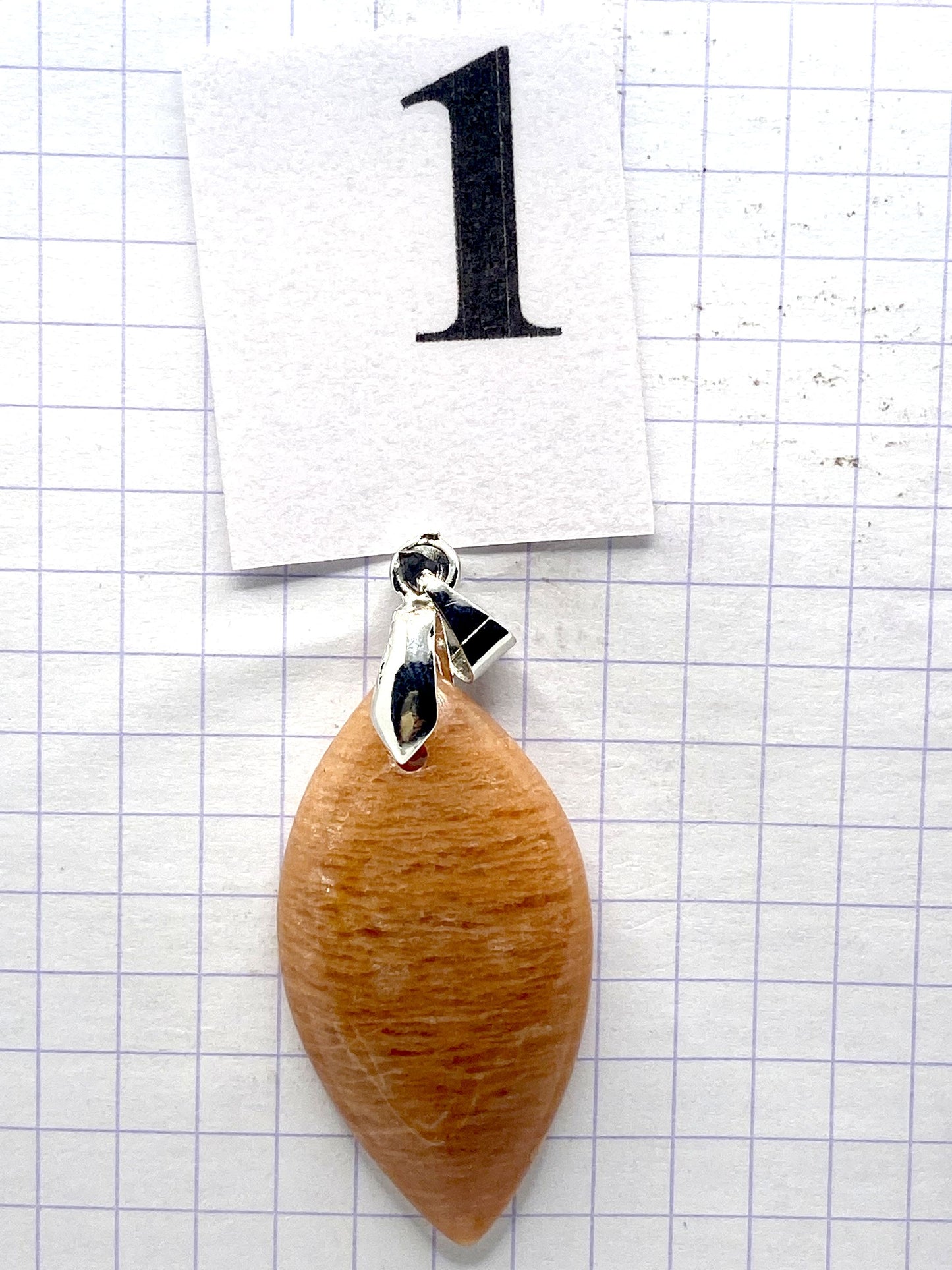 pendentif PIERRE DE LUNE ROSE