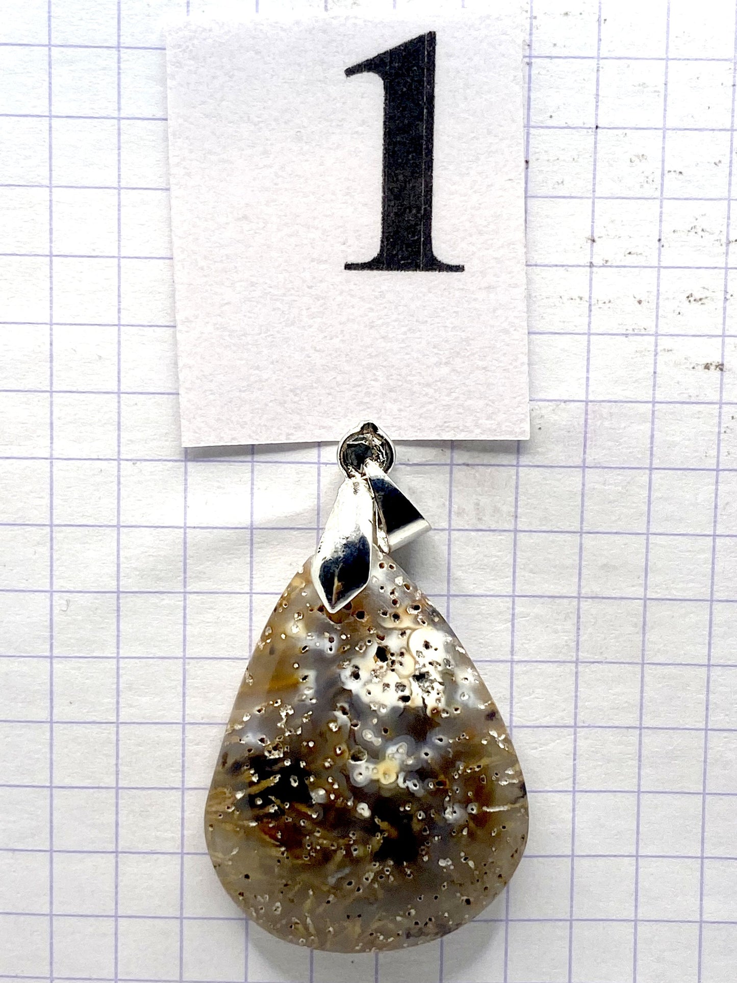 pendentif QUARTZ CHEVEUX
