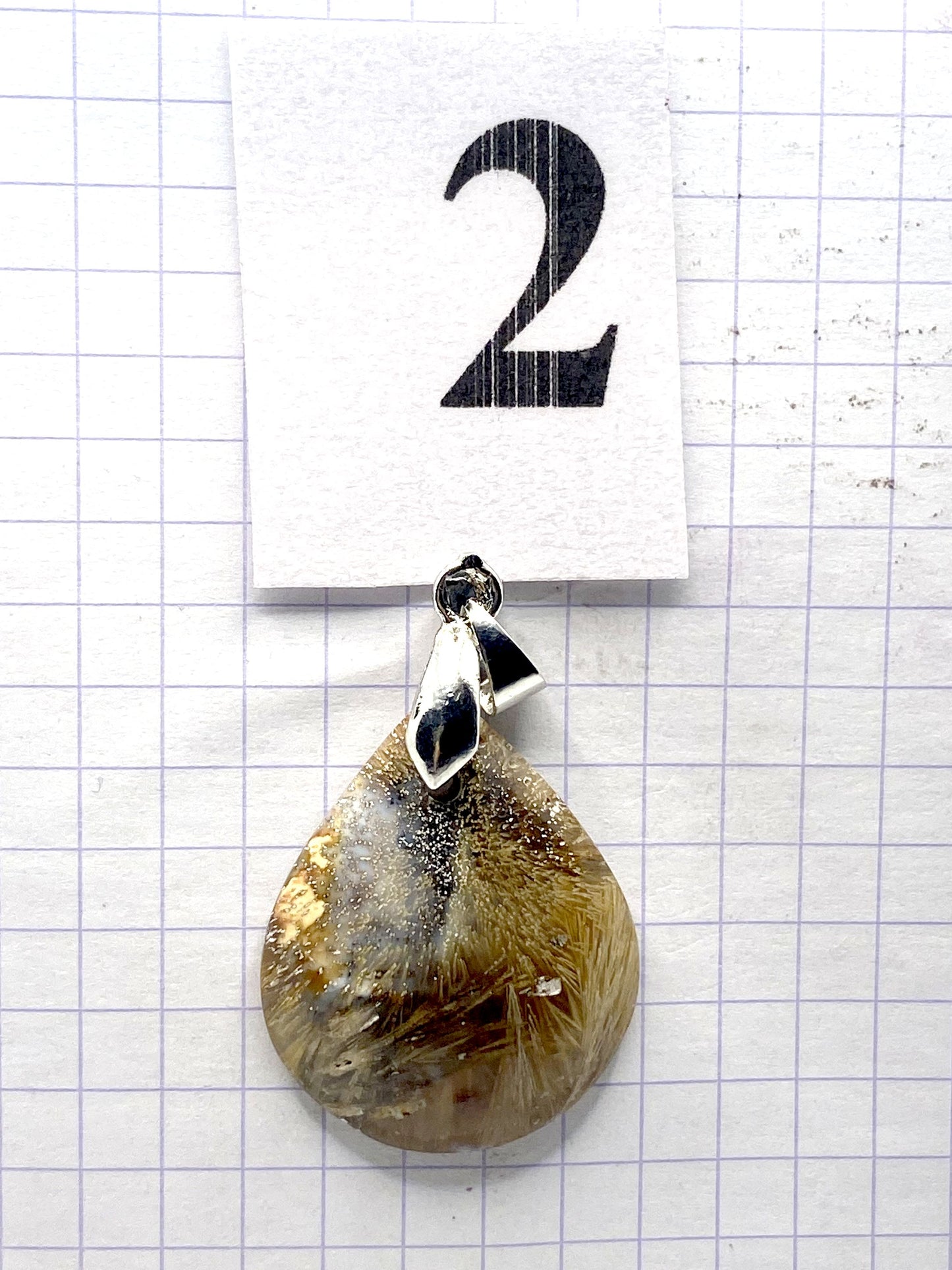 pendentif QUARTZ CHEVEUX