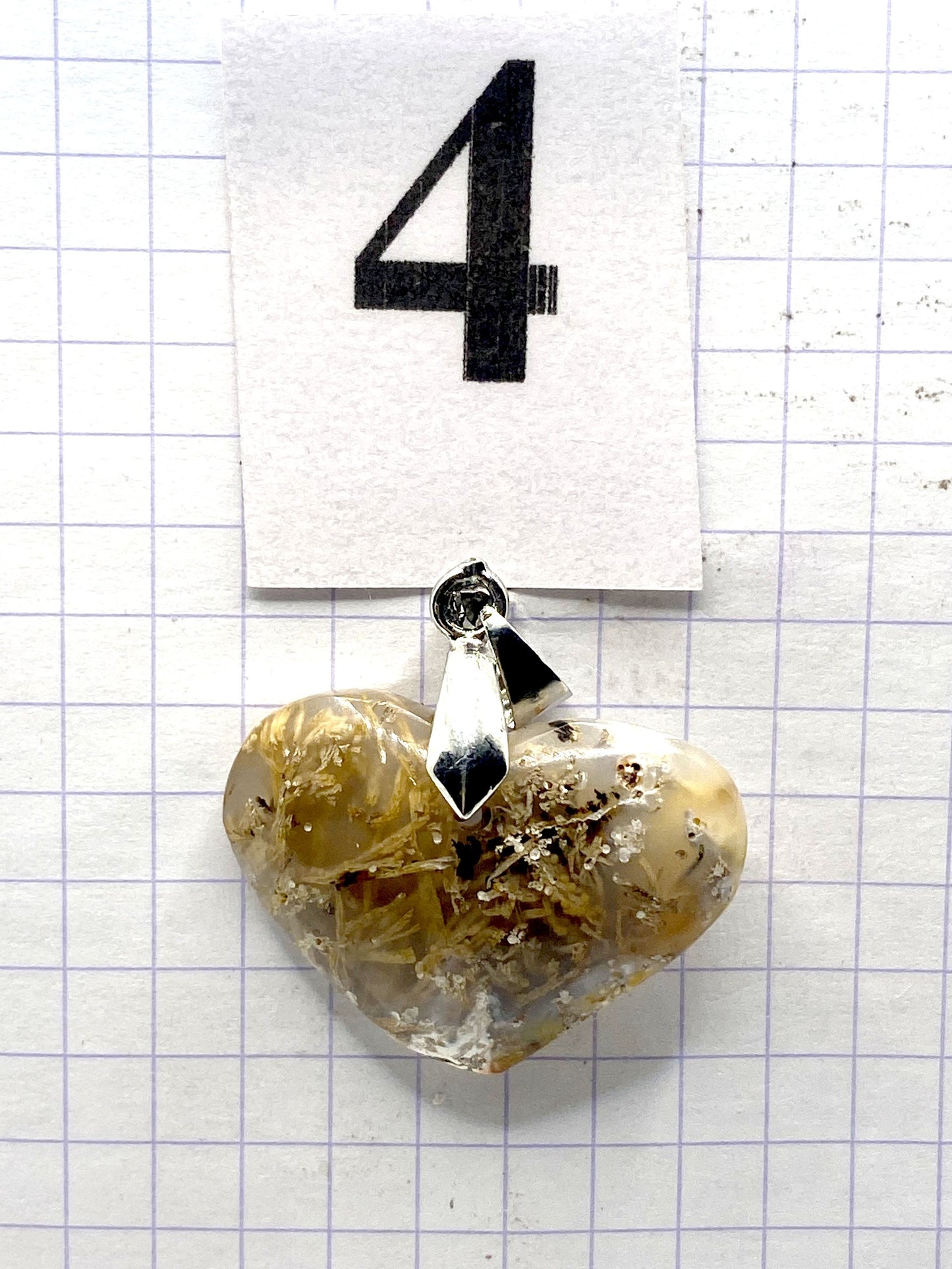 pendentif QUARTZ CHEVEUX