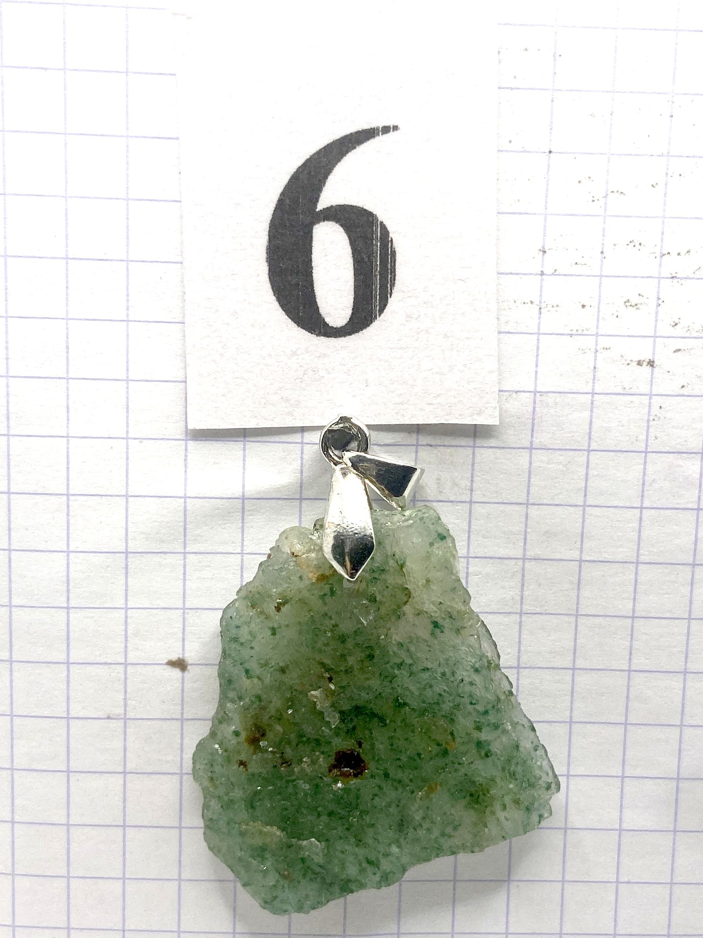 BRUTE FUSCHITE