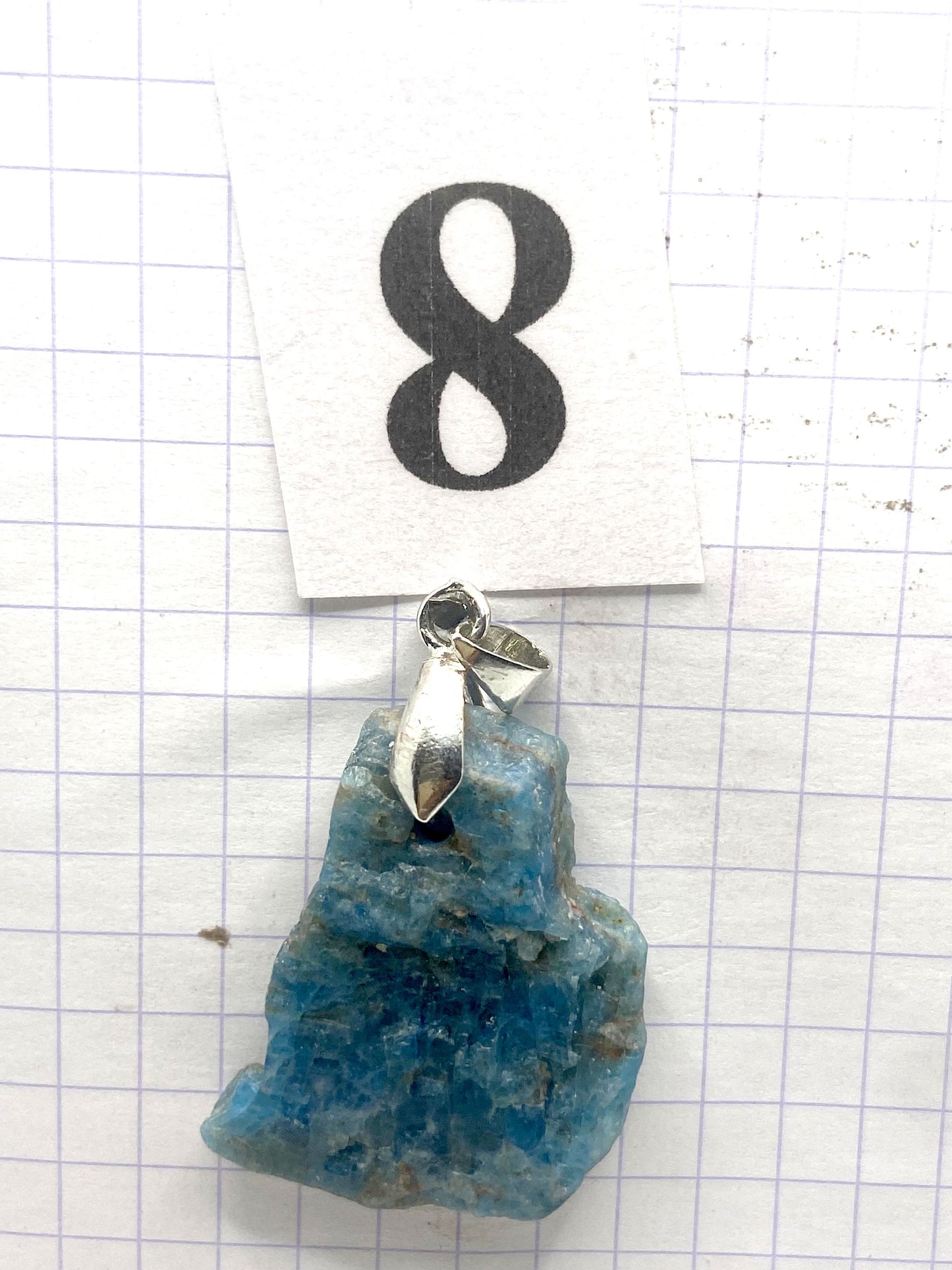 BRUTE APATITE BLEUE