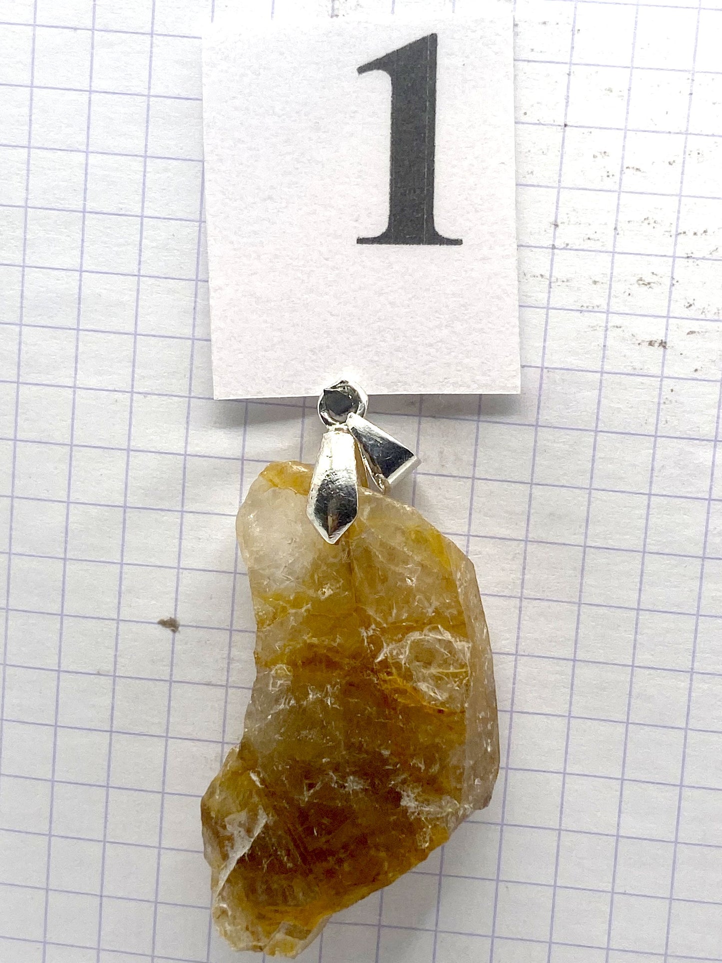 BRUTE QUARTZ HEMATOIDE JAUNE