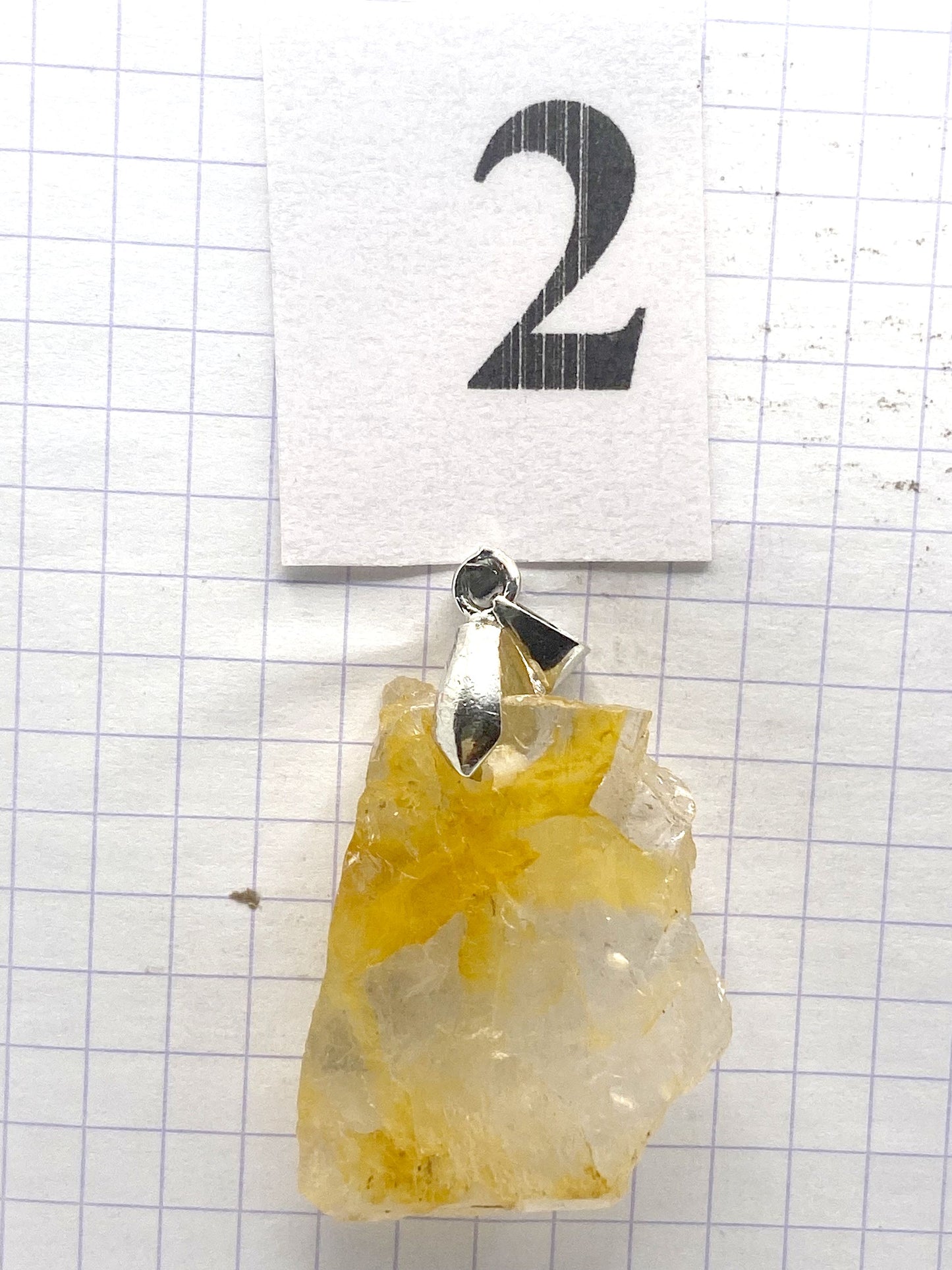 BRUTE QUARTZ HEMATOIDE JAUNE