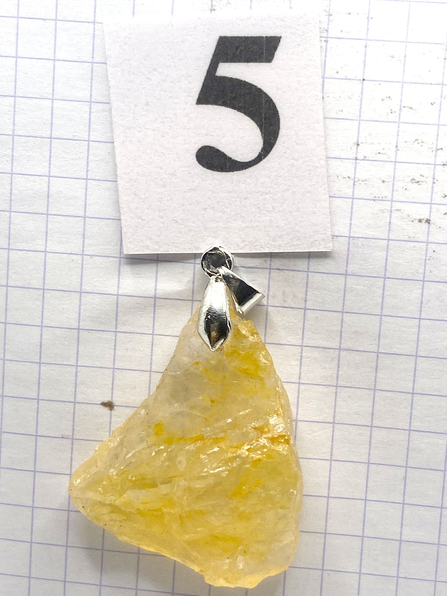 BRUTE QUARTZ HEMATOIDE JAUNE