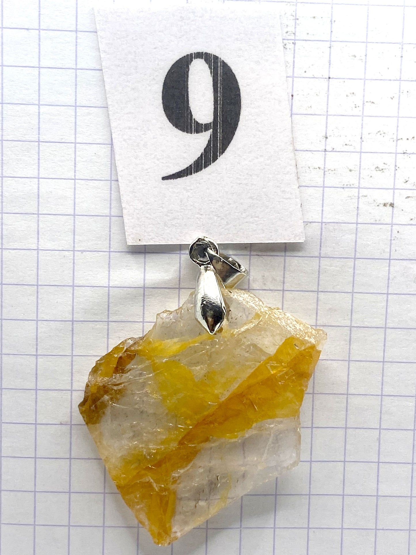 BRUTE QUARTZ HEMATOIDE JAUNE