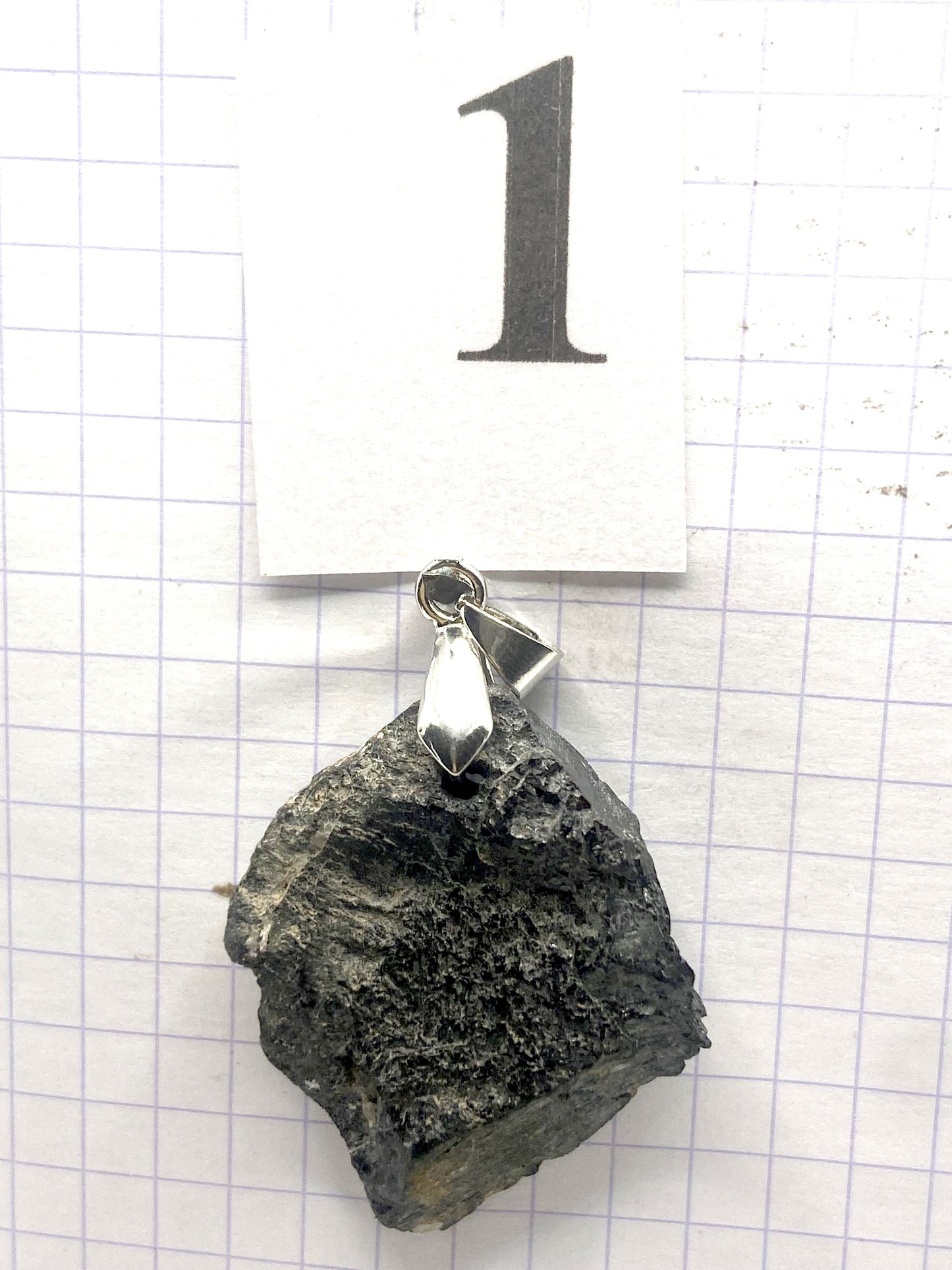BRUTE TOURMALINE NOIRE