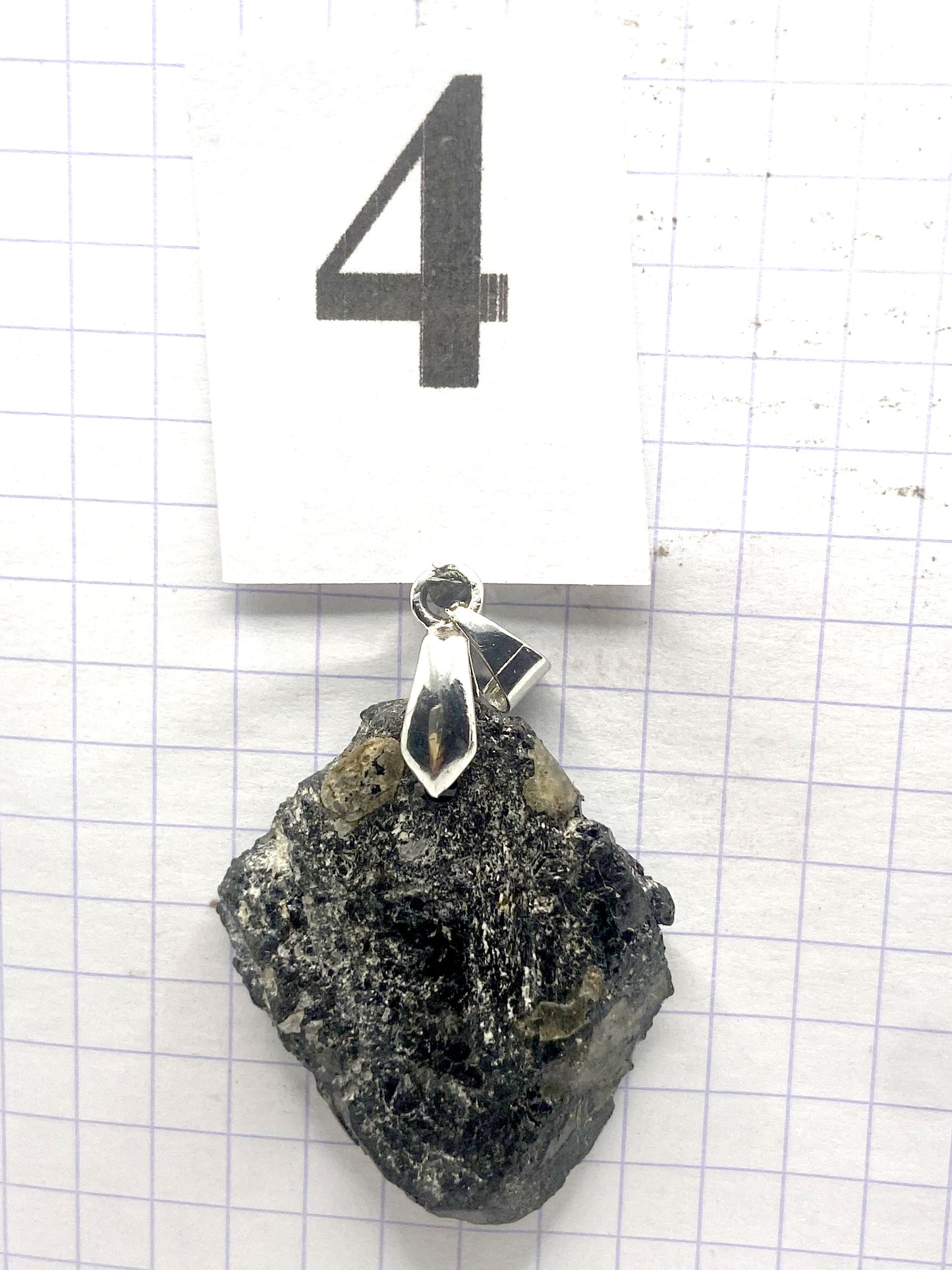 BRUTE TOURMALINE NOIRE