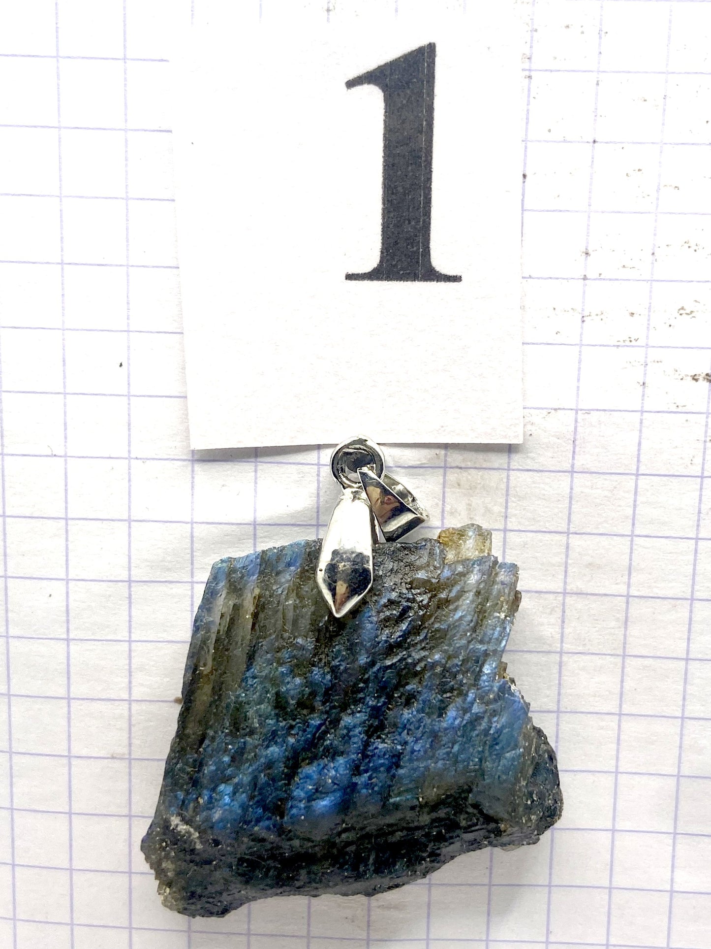 BRUTE LABRADORITE