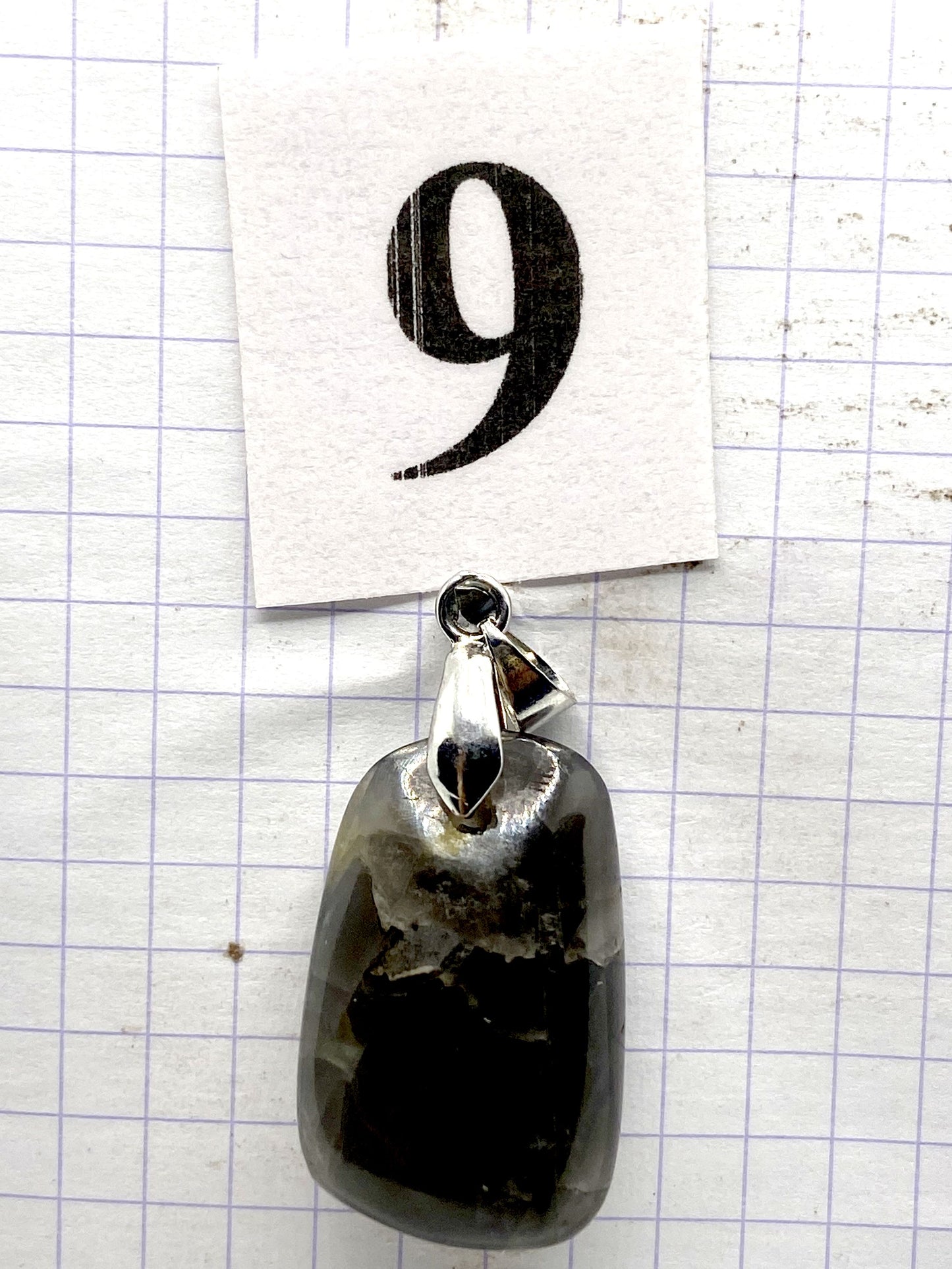 ROULEE PIERRE DE LUNE NOIRE