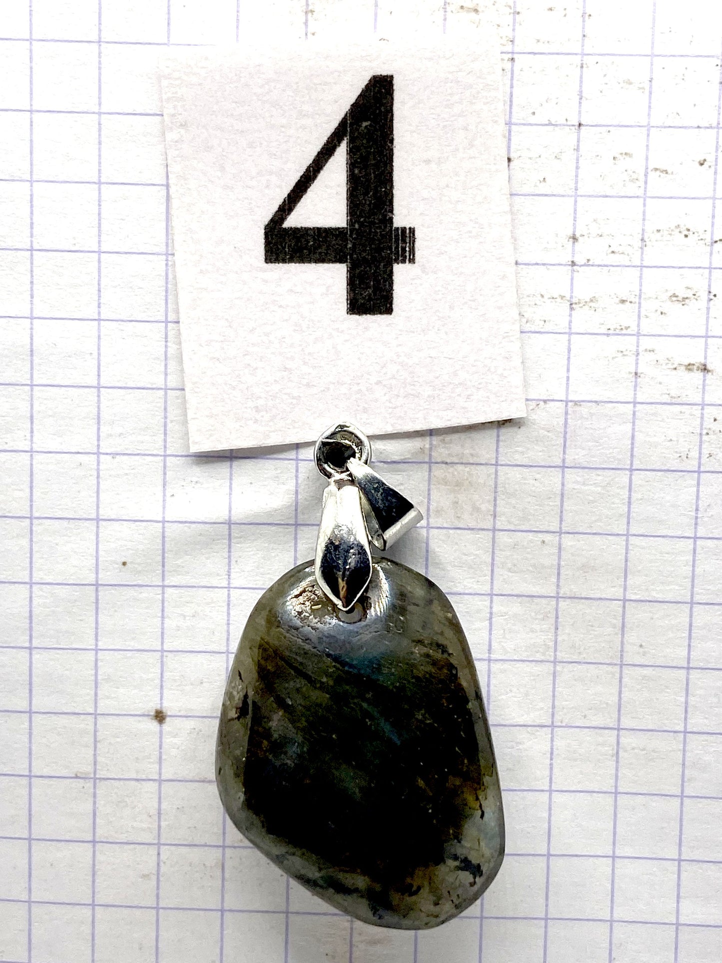 ROULEE LABRADORITE