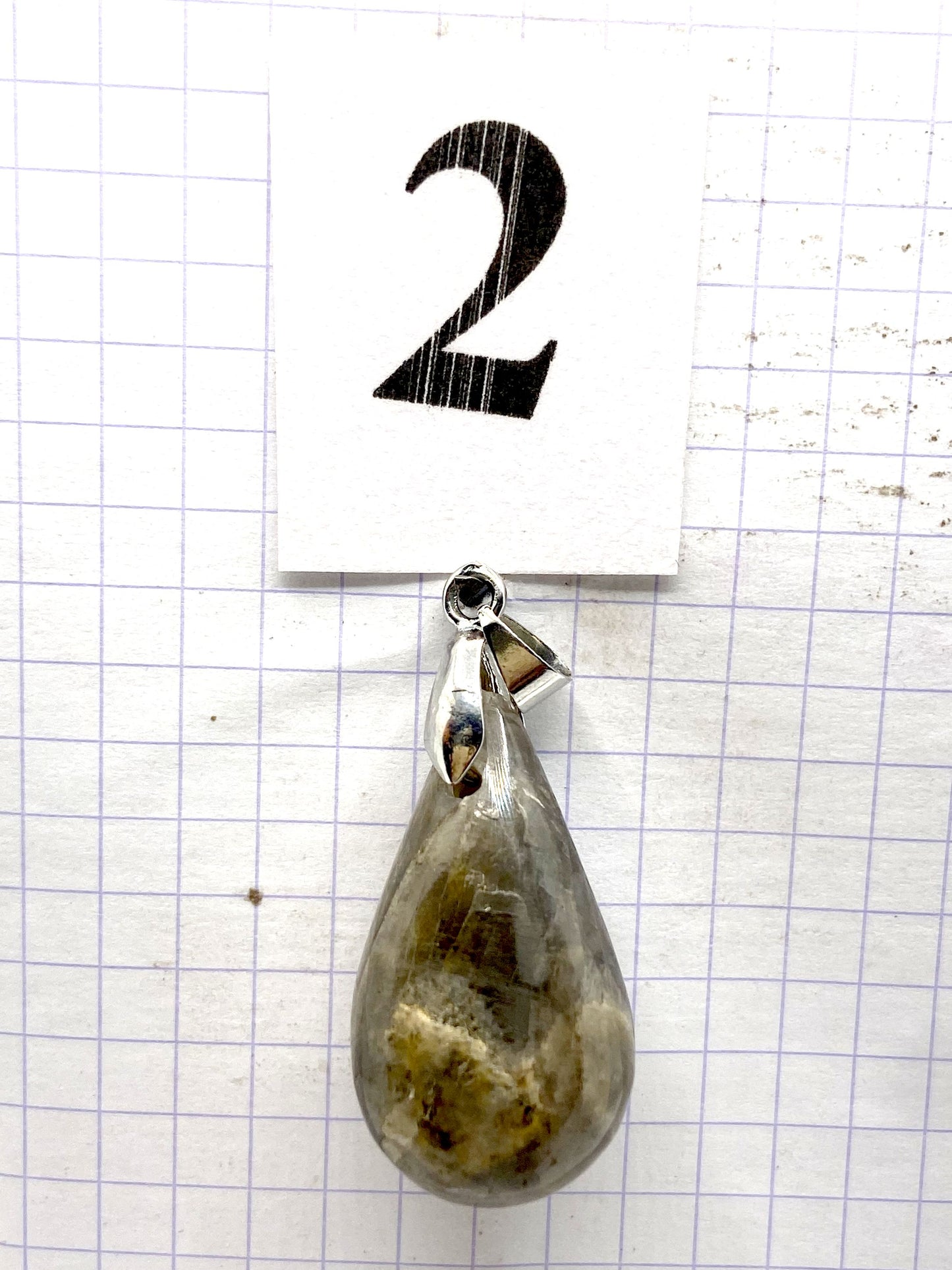 GOUTTE PIERRE DE LUNE NOIRE