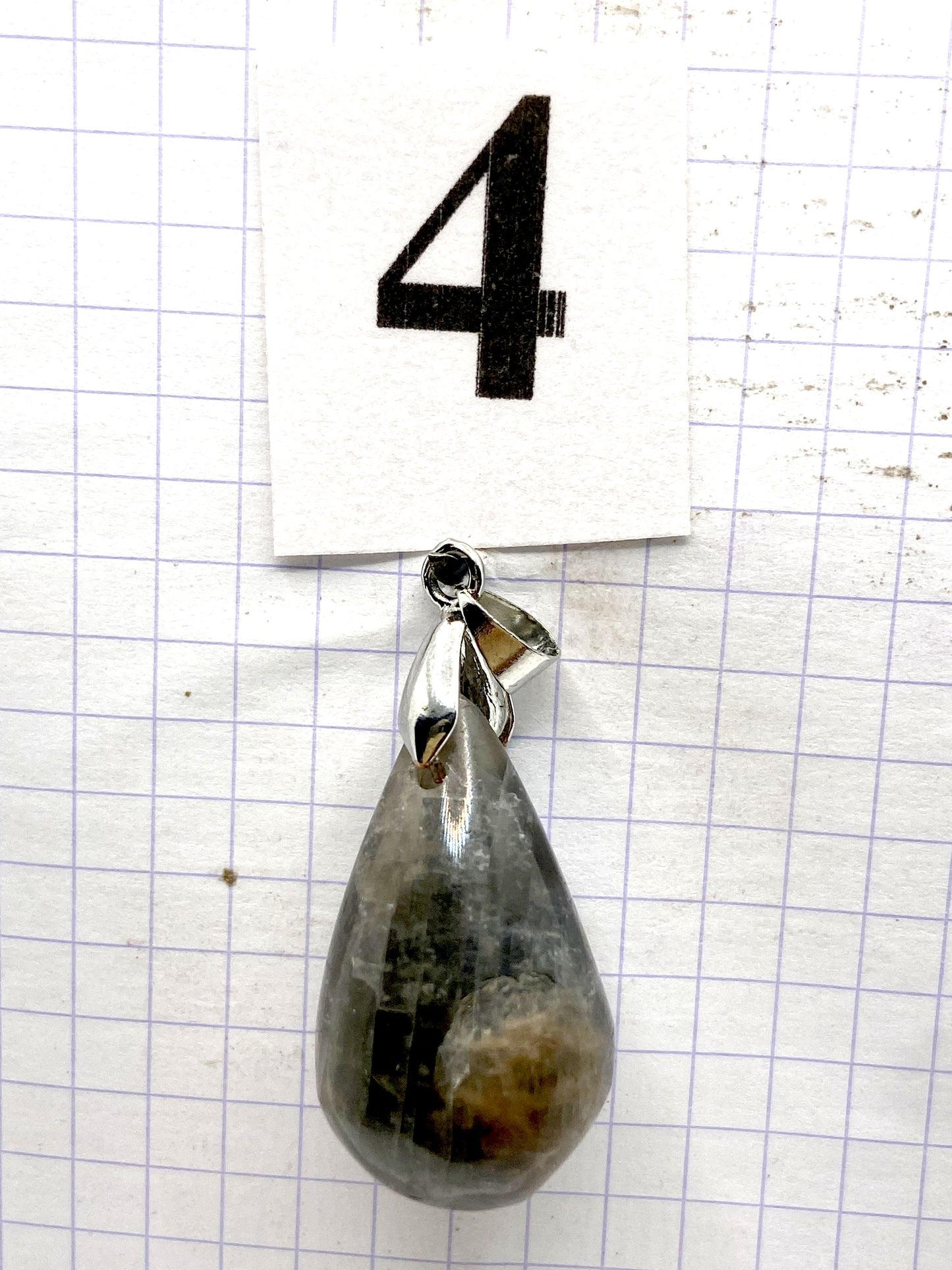 GOUTTE PIERRE DE LUNE NOIRE