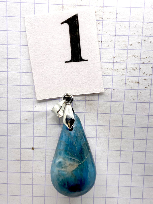 GOUTTE APATITE BLEUE